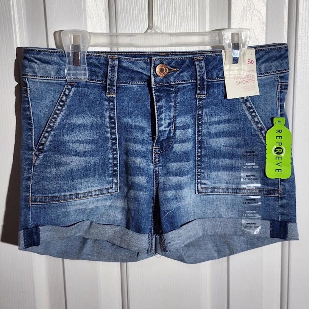 SO Favorite Shortie Denim shorts